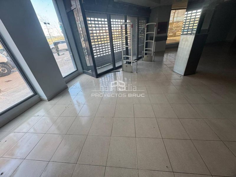 Foto 5b5209dd-e6d2-411b-bd4e-23e93bf5e8f5. Local comercial a Vilanova del Camí