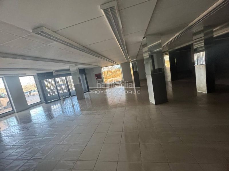 Foto 80fe9a44-e535-4b48-9acd-77febadbbe15. Local comercial a Vilanova del Camí