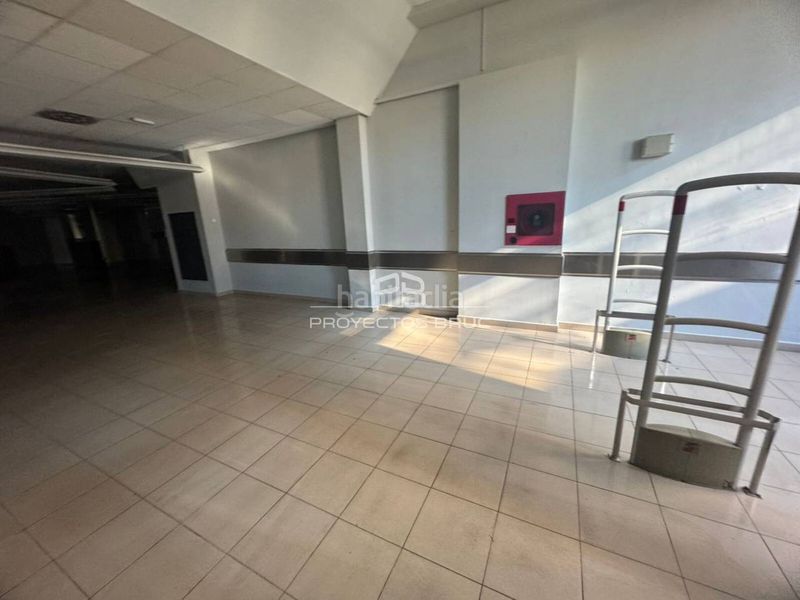 Foto a1a50792-98d3-41c5-b5b9-55a040b4e2c6. Local comercial a Vilanova del Camí