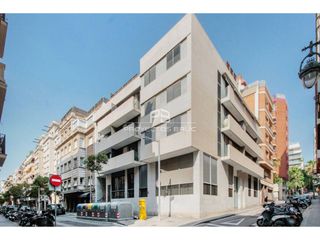 Pis  Calle zaragoza. Piso en venta en barcelona