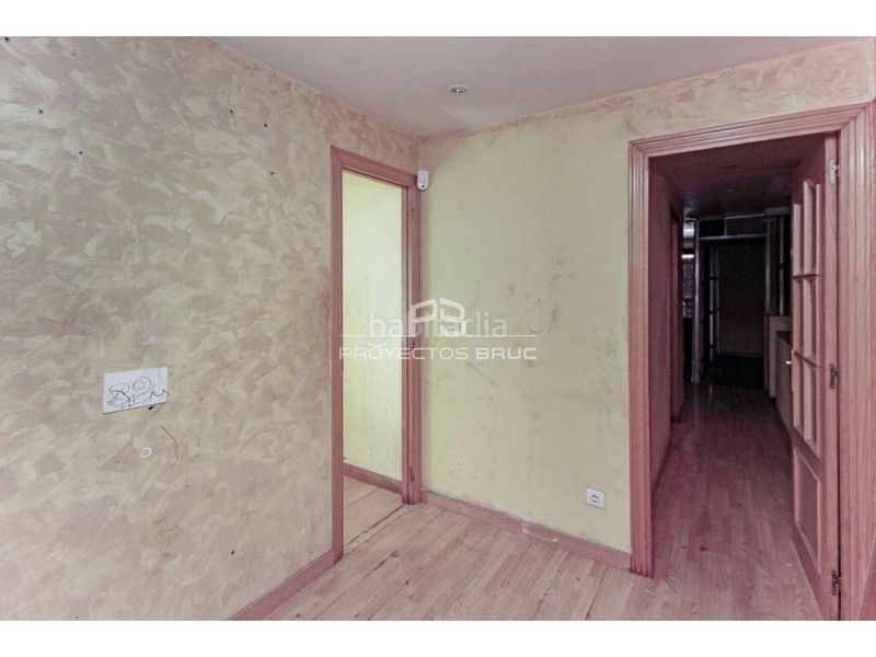 Foto e00e48a7-bb3a-455a-b231-93f2f5ee779f. Pis a Vila de Gràcia Barcelona