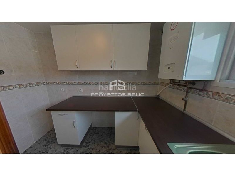 Foto 09c30c88-cd49-4cef-ae55-625d5f966d69. Pis a La Guineueta Barcelona