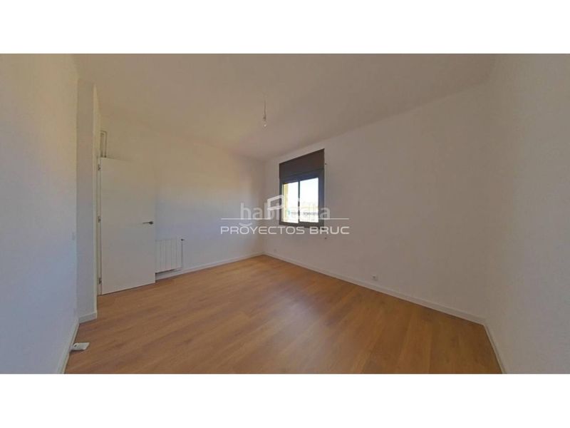 Foto 83b3ba4b-d0bf-49be-9027-5168a81a3048. Pis a Bon Pastor Barcelona