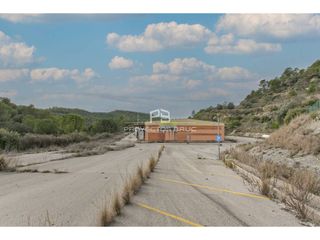 Nau industrial a Mura