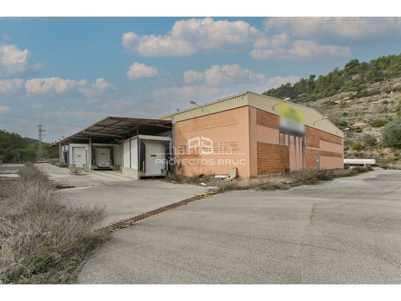 Foto e0111e75-02ff-47c9-921f-72455a7b0d11. Capannone industriale in Mura