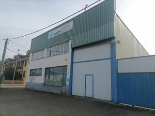 Nau industrial a Flores de Sil - La Placa. Nave en flores del sil