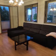 Miete Etagenwohnung in Zona Alta. Apartamento de dos habitaciones en la avenida de américa