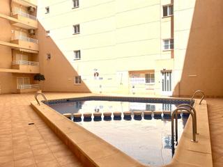 Apartament  Calle bella antonia. Bonito apartamento de 1 dormitorio en edificio con piscina a men