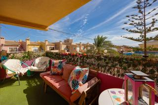 Appartement à Aguas Nuevas. Apartamento de 1 dormitorio con amplia terraza a 650 metros de l