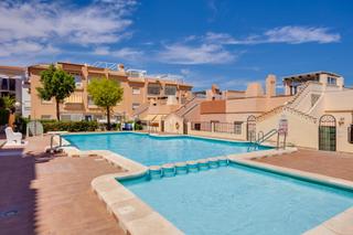 Apartament a Calle cupido 1. Apartamento de 2 dormitorios en torrevieja con vistas despejadas