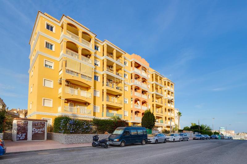 Foto 0e1410fc-2884-4e6d-a90d-2f6088960639. Appartement avec piscine dans Torreblanca Torrevieja