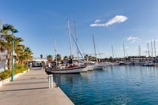 Apartamento en Centro - Muelle Pesquero. Apartamento de 3 dormitorios con vistas al puerto y al mar en to