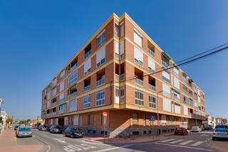 Apartament en Playa de los Nufragos. Apartamento de 2 dormitorios con piscina comunitaria y a 300m de