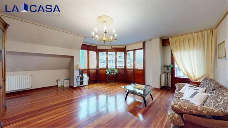 Foto 0d701327-ef44-4008-af0b-b00ade3c1064. Appartamento con riscaldamento in Centro Barakaldo