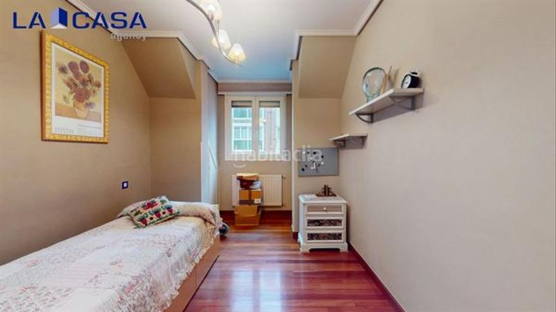 Foto 45110d05-757d-4976-bc42-f90ec747a0ce. Etagenwohnung mit heizung in Centro Barakaldo