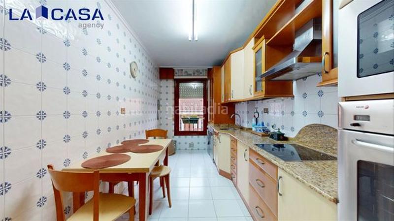 Foto 4f39d014-437b-461f-8e48-40dd83d79af1. Etagenwohnung mit heizung in Centro Barakaldo