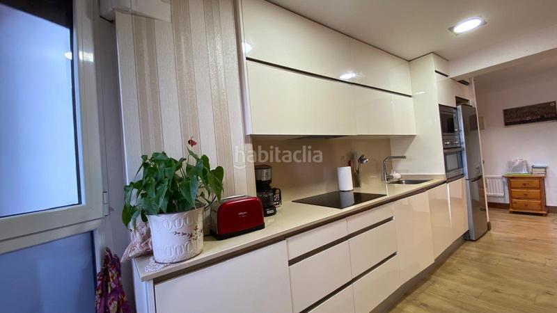 Foto e8deb7c1-b28b-43ad-a078-327b1df2ab70. Piso en Bagatza - S. Vicente Barakaldo