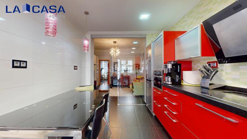 Foto e54f884f-1654-48ae-b381-d392e56986a1. Flat with heating in Centro Barakaldo