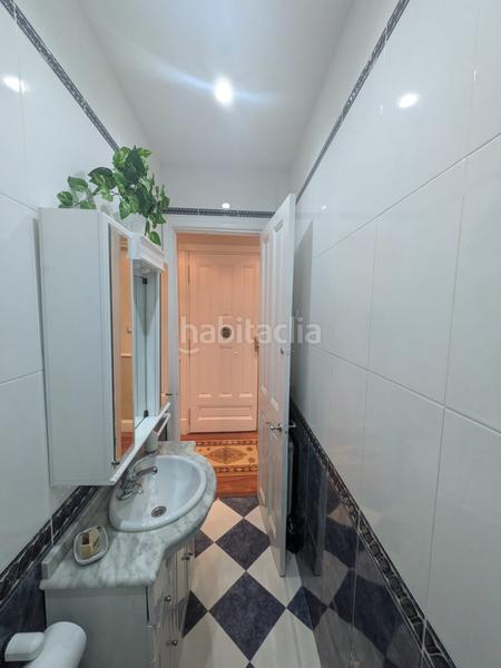 Foto 12baa27b-0987-44c2-96b8-5ad9cd7b1b3c. Etagenwohnung mit heizung in Casco Viejo Bilbao