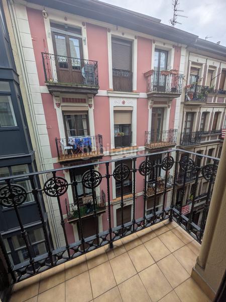 Foto 1fee569e-8a54-4249-9096-439c2b59d47f. Etagenwohnung mit heizung in Casco Viejo Bilbao