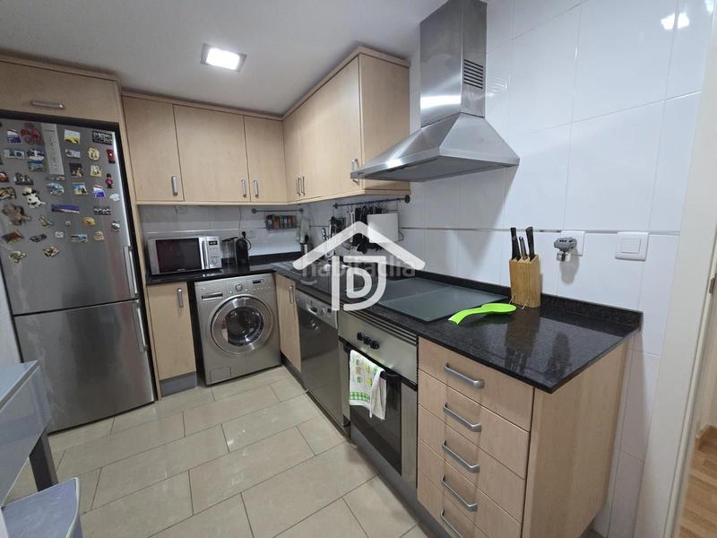 Foto c0c0f7ad-d1f8-421d-bb9c-e2f42823cfe6. Miete etagenwohnung mit heizung in Centro Ciudad Paterna