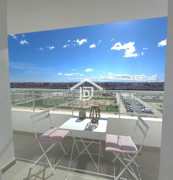 Foto 01e0c364-aa39-45bd-8ab2-9c123c5314da. Pis amb calefacció aparcament piscina a Malilla Valencia