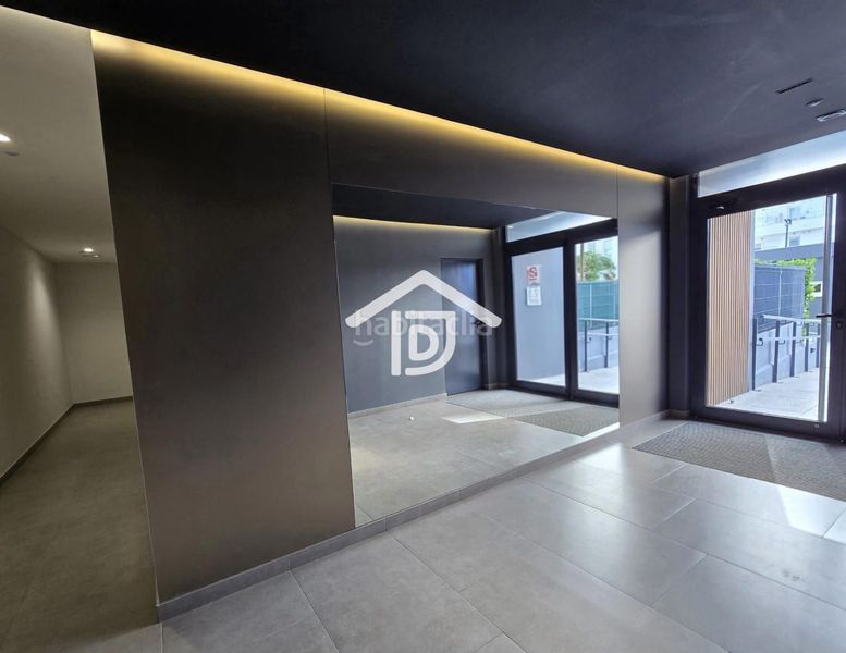 Foto 3fb34575-4010-45cc-aa87-57664418fd13. Pis amb calefacció aparcament piscina a Malilla Valencia