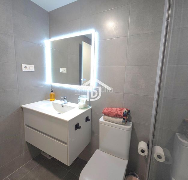 Foto 737f1ff1-7746-4ecb-934e-d3db509f0b9b. Pis amb calefacció aparcament piscina a Malilla Valencia