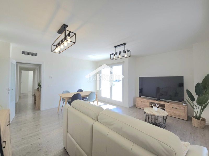 Foto 814bd01b-1084-45da-83a2-9a35c6734dc0. Pis amb calefacció aparcament piscina a Malilla Valencia