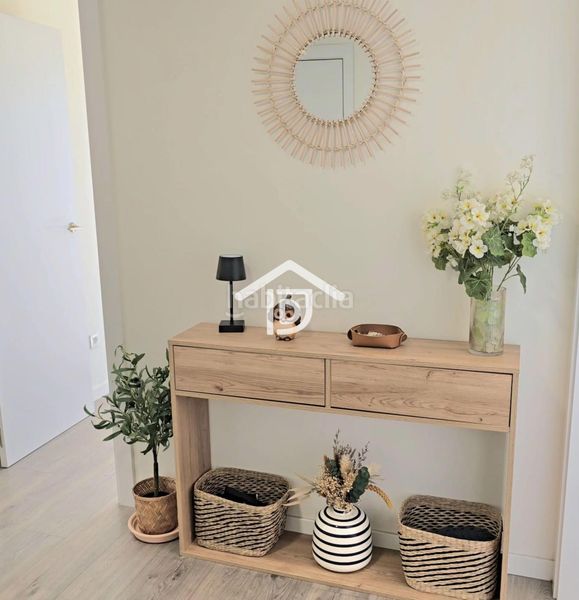 Foto fa69d58e-4c53-4bc7-9d1d-0d141ec56e1a. Pis amb calefacció aparcament piscina a Malilla Valencia