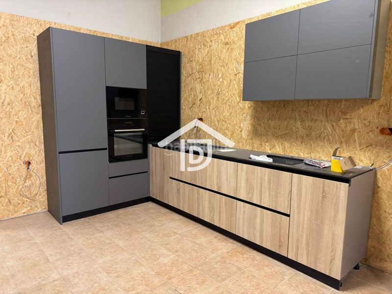 Foto bc2223fc-4914-438a-bd61-e5751ca144bb. Casa adossada amb aparcament a Benimuslem