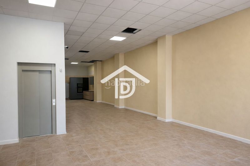 Foto c6497f28-0fce-42b8-ae4a-ac965927089e. Casa adossada amb aparcament a Benimuslem