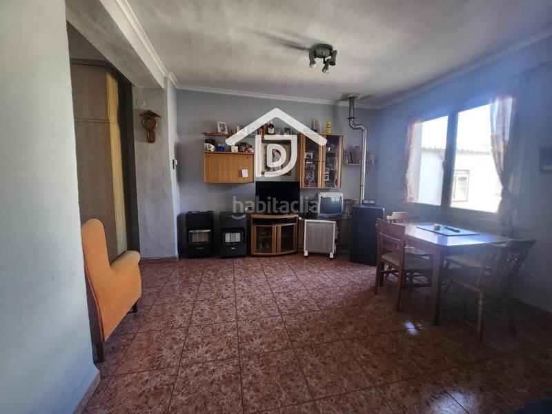 Foto 1baac97f-fa7b-4e37-a26f-f9da1a5e1951. Casa amb calefacció a Ayora