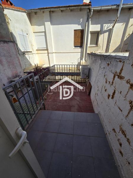 Foto d8662609-eb0f-4304-aafa-c067033cdb0d. Piso bajo vivienda con infinitas posibilidades en Enguera