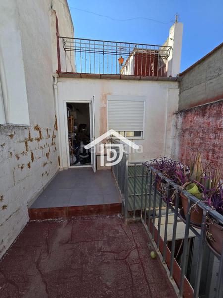 Foto ff89d318-1df2-4742-958c-1b2cc1ce7900. Piso bajo vivienda con infinitas posibilidades en Enguera