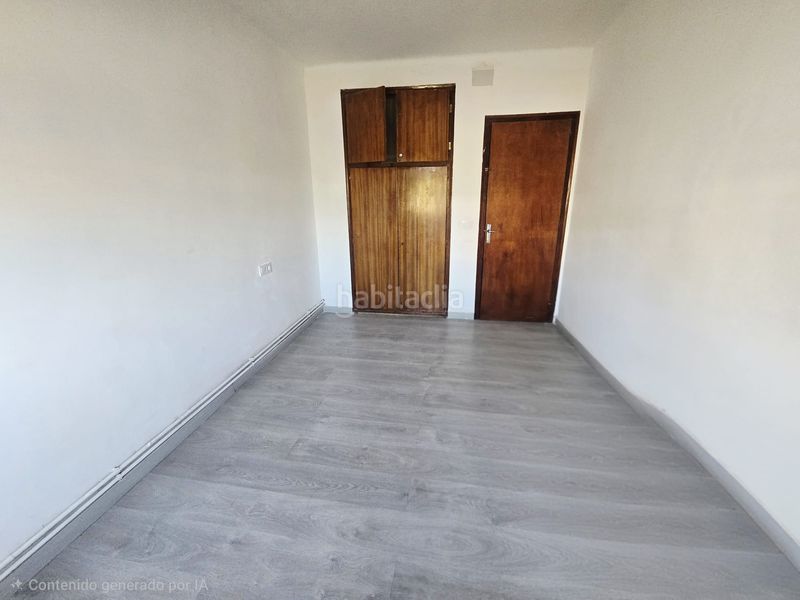 Foto 681d1be0-a9f0-4102-a5a3-276a1280489c. House with heating parking in Castellbisbal