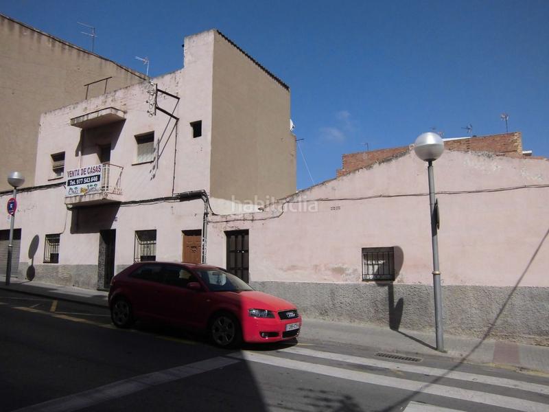 Foto 4d58522d-124c-4529-a6ab-e5b2bb3ec662. Casa  solar para construir en Bonavista , superficie solar 237 m2 en el centro del barrio, gran fachada a calle principa en Tarragona