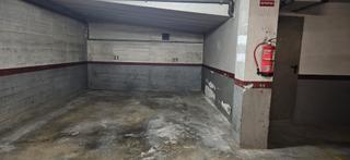Autoparkplatz  Carrer cinc. En venta 2 plazas de parking