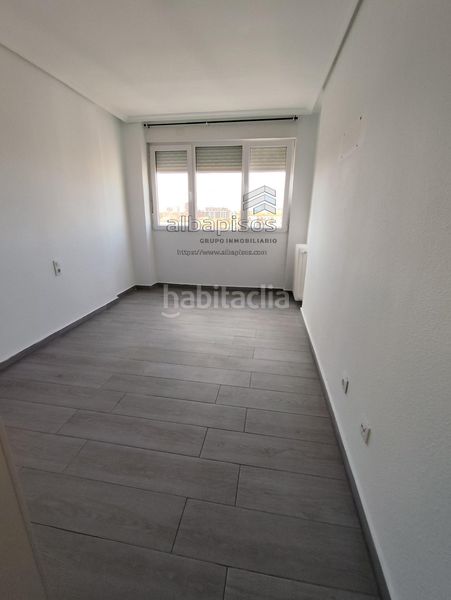 Foto 9edc2b69-3543-4cbe-94f5-0b2b7b57b965. Pis amb calefacció aparcament a Hospital Albacete