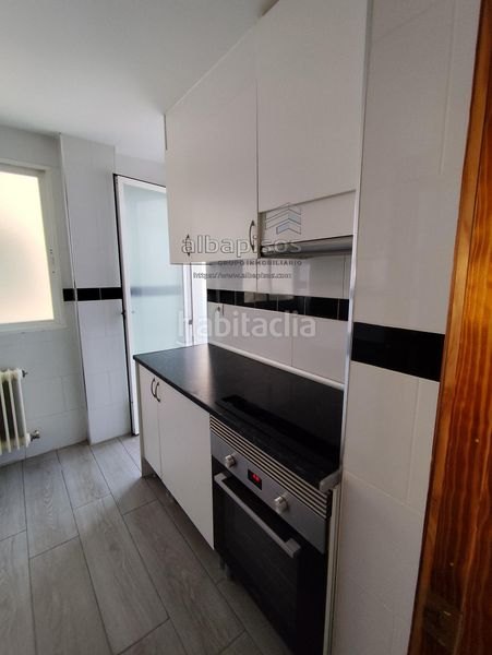 Foto d16d25ab-2b87-4228-98a3-e0d0dbbaf18c. Pis amb calefacció aparcament a Hospital Albacete