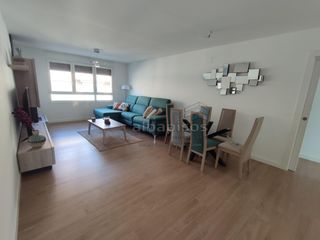 Rent Flat in Alto de los Molinos. Extraordinario piso en alquiler junto al corte ingles