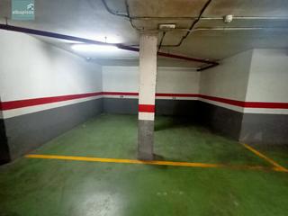 Aparcament cotxe a Estación. Se venden dos plazas de garaje de 12 metros cuadrados junto a la