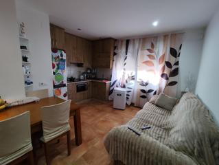 Flat in Hoya - Gonzalo. Vivienda en dos plantas arriba vivienda y abajo plaza de garaje