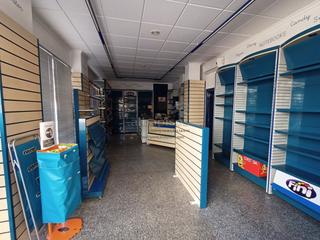 Location Local commercial à Ensanche - Franciscanos. Local completamente preparado para abrir cualquier tipo de activ