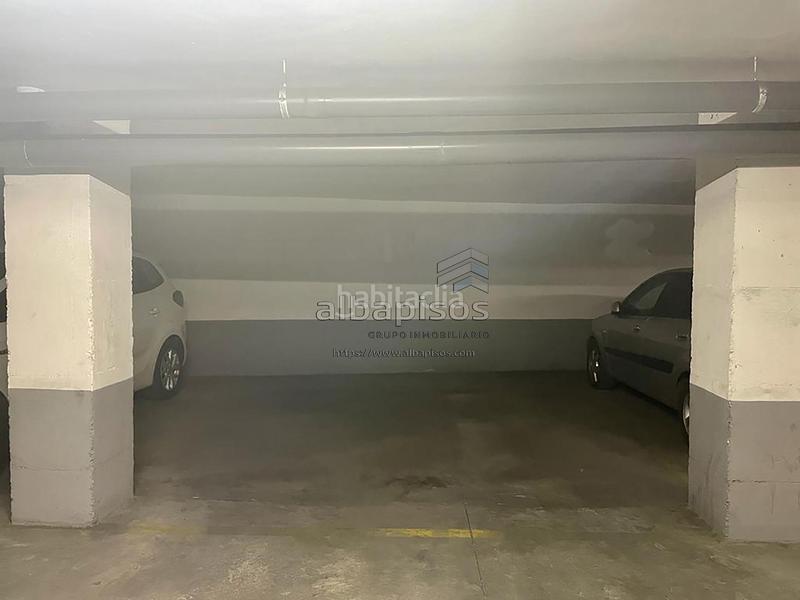 Foto 44c32112-32ca-4cba-8633-12a5594e6d00. Car parking in Hospital Albacete