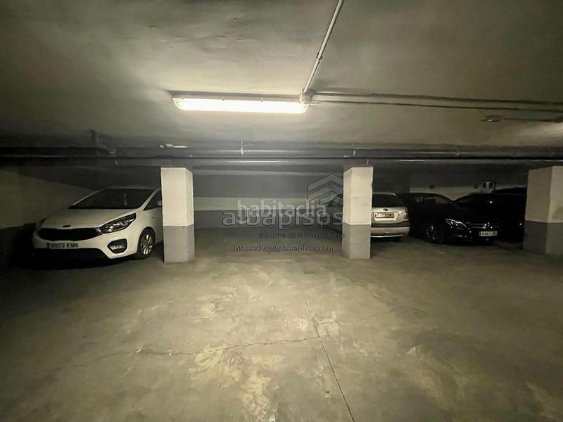 Foto 631296ca-4685-4a67-aff0-a33a6eb4bc7a. Car parking in Hospital Albacete