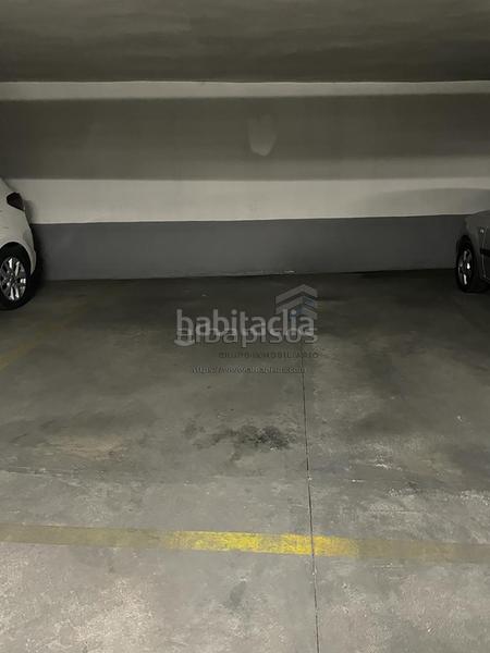 Foto 7a694dcc-42c5-4ca4-9ab6-13f91fcbb99d. Car parking in Hospital Albacete