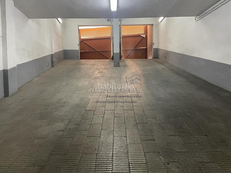 Foto d4811727-e9f6-4cfe-949b-5db3966df6ba. Car parking in Hospital Albacete