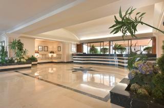 Apartament en Calle londres 89t. Se vende bonito apartamento en planta baja  en hotel del golf la