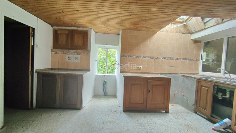 Foto 990a2dea-8071-45ce-8527-44e40720daf9. Casa amb aparcament a Nogueira de Ramuín